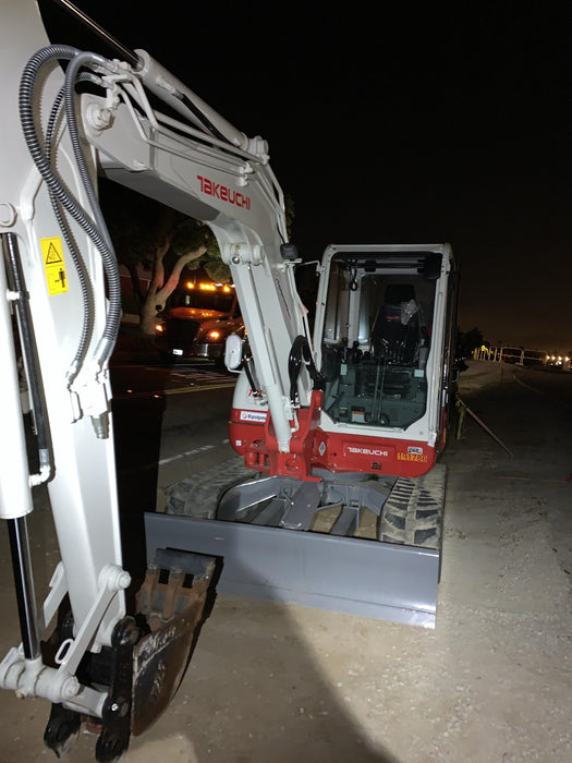 2021 TAKEUCHI TB260-CR