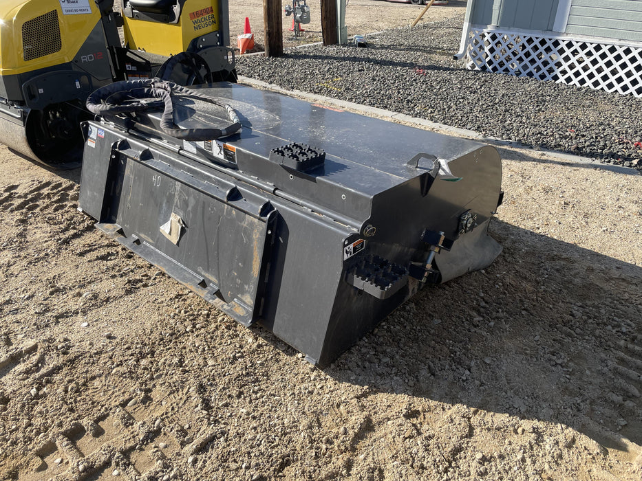 2021 PALADIN Sweepster SB72