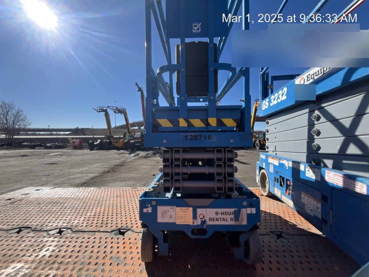 2021 GENIE GS-1330m