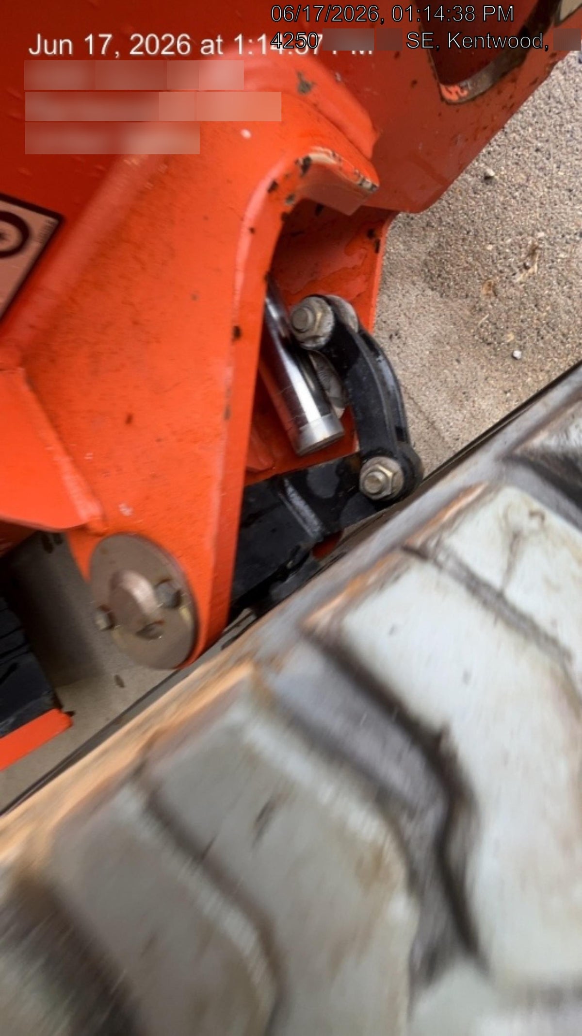 2019 JLG E400AJPN