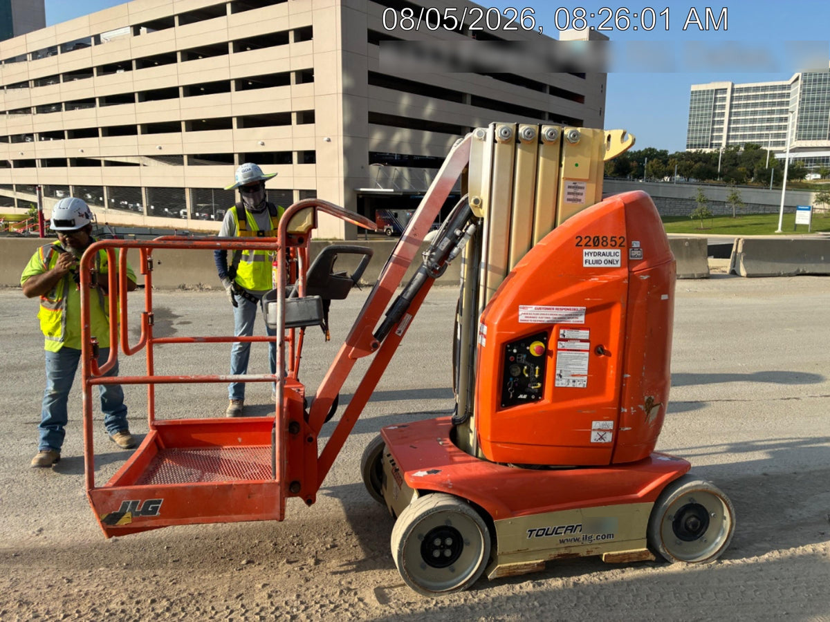 2022 JLG 26E