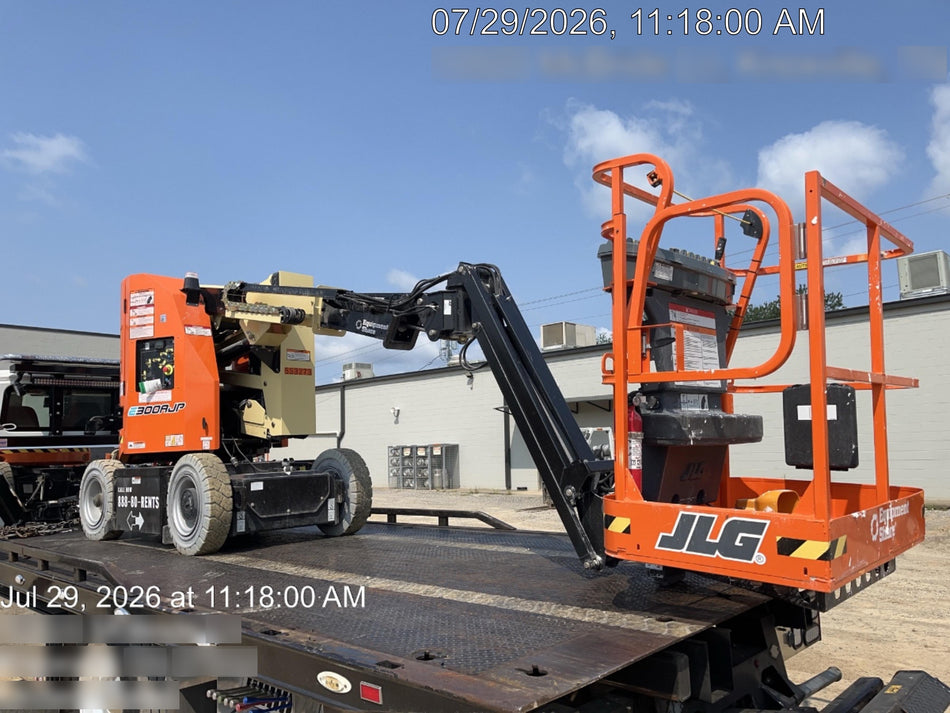 2025 JLG E300AJP