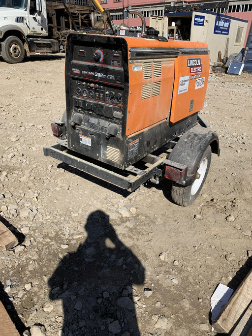 2021 Lincoln Electric Vantage 322 Vantage 322 Ready Pak 3 w/ Decals, ORANGE (includes trailer, cable rack, fender light kit) NO Telematics