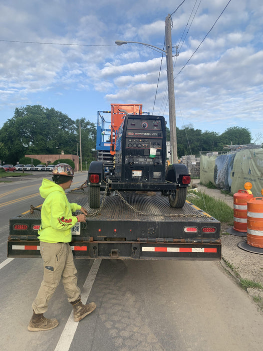 2019 Lincoln Electric Vantage 322 Lincoln Vantage 322 Welder w/Trailer, Light Kit, Cable Rack