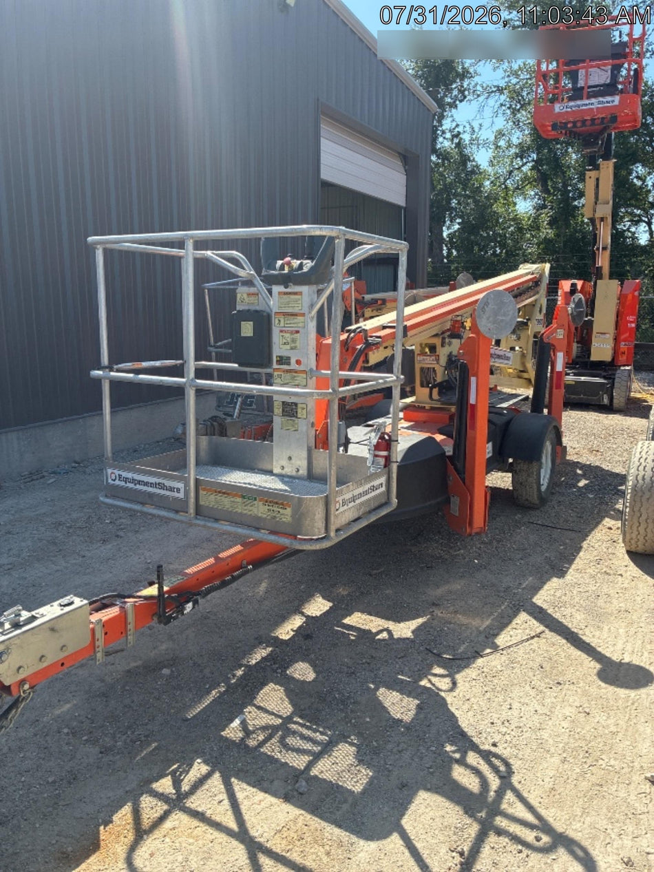 2022 JLG T350