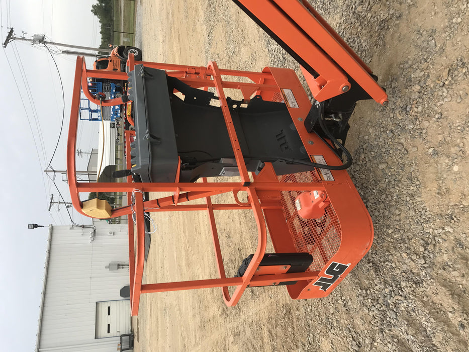 2019 JLG E450AJ