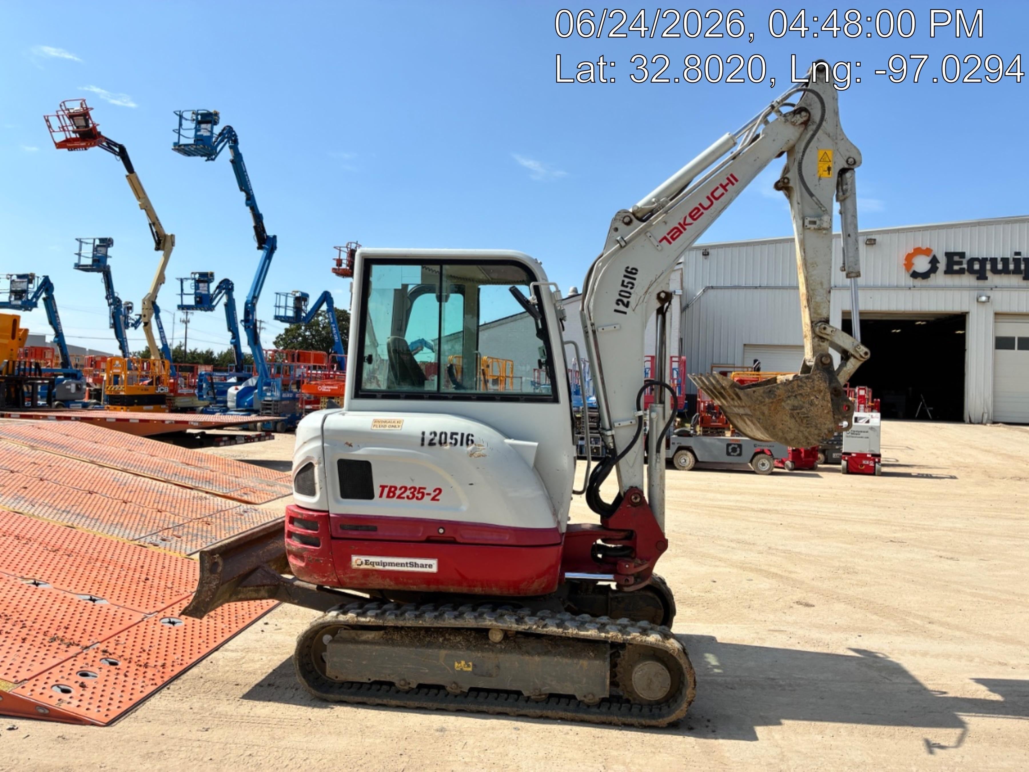 2020 TAKEUCHI TB-235-2CR