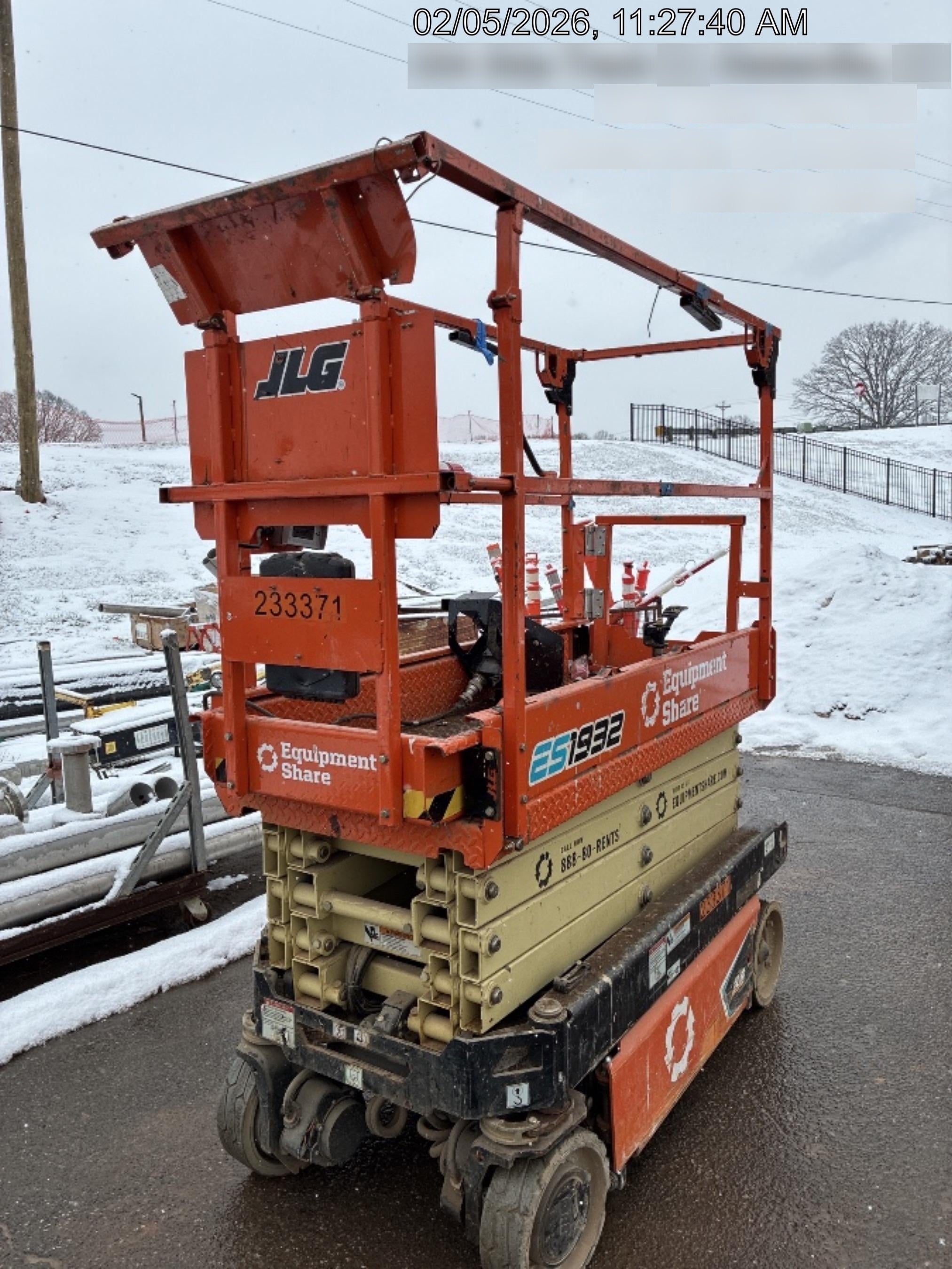 2022 JLG ES1932