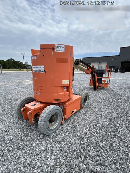 2019 JLG E300AJP