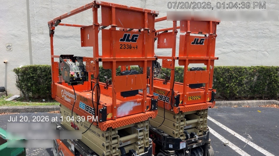 2021 JLG ES1932