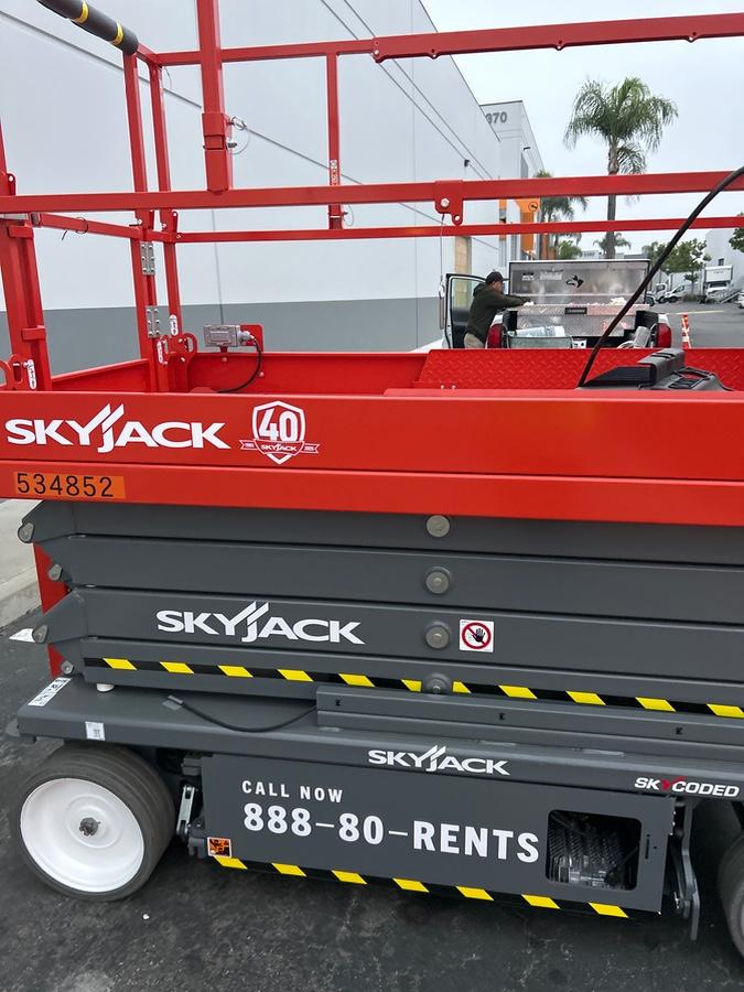 2025 SKYJACK SJ4726