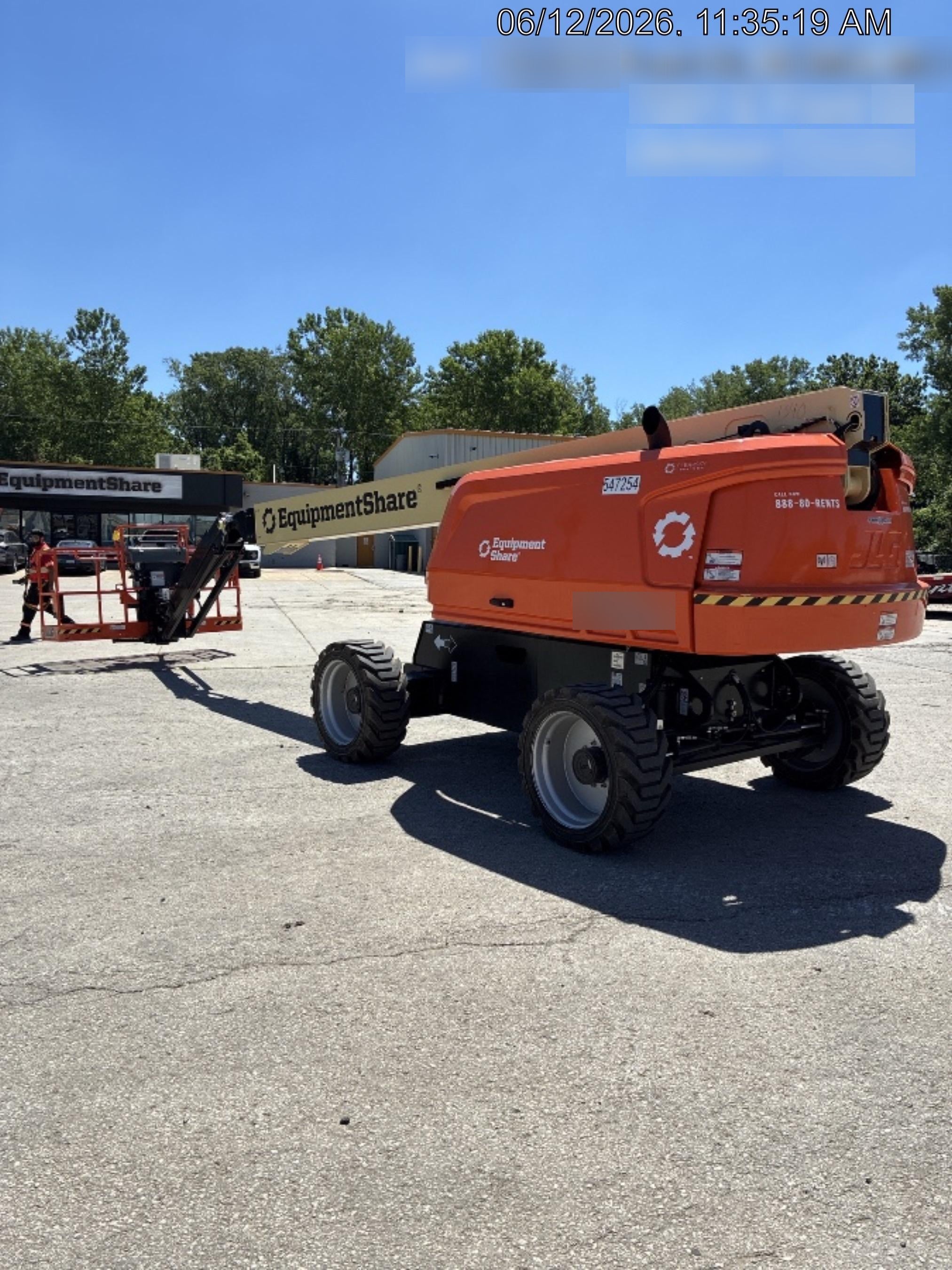 2025 JLG 660SJ
