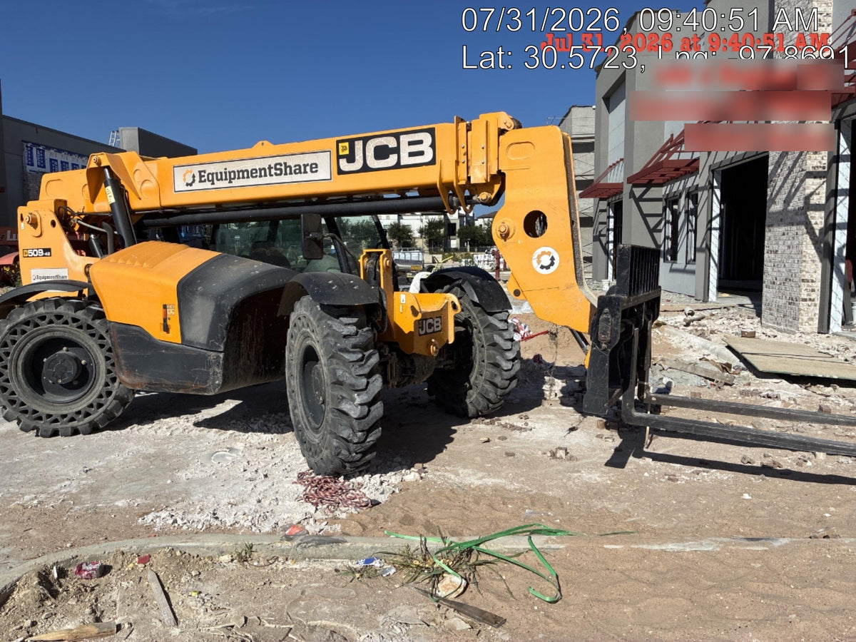 2018 JCB 509-42 JCB 509-42 Enclosed Cab, 74 HP, Solid Tires, Worklights, Beacon, Aux Hydraulics, Lifting Eye