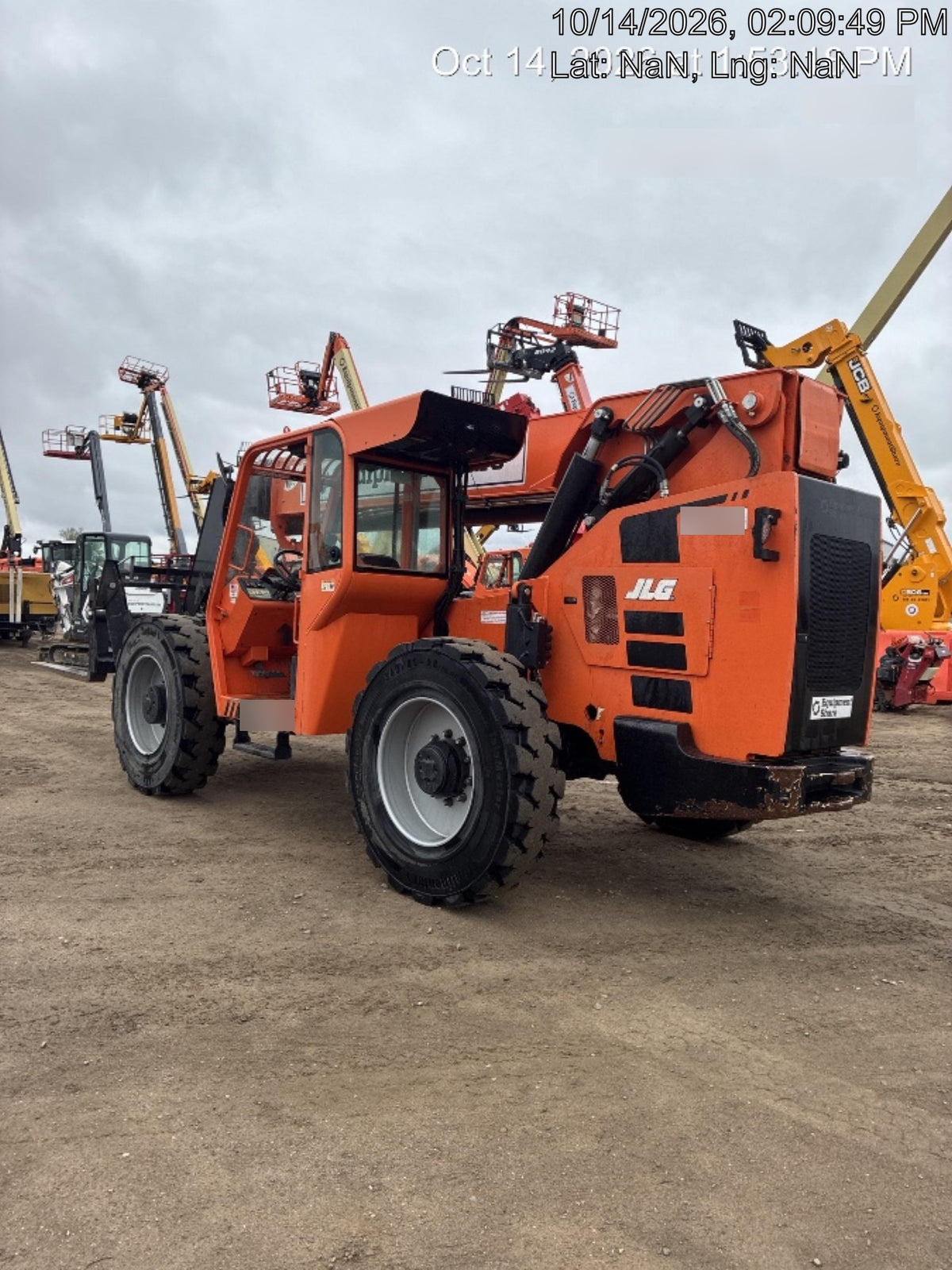 2020 Skytrak 10054 Cab/Heat/Air, Solid Tires, Work Lights, Beacon, Aux Hydraulics, Back up Alarm, Lifting Eye, ES Decals