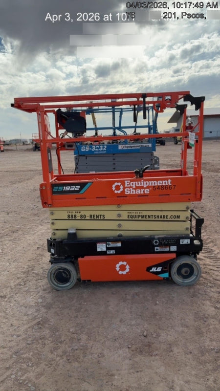 2025 JLG ES1932