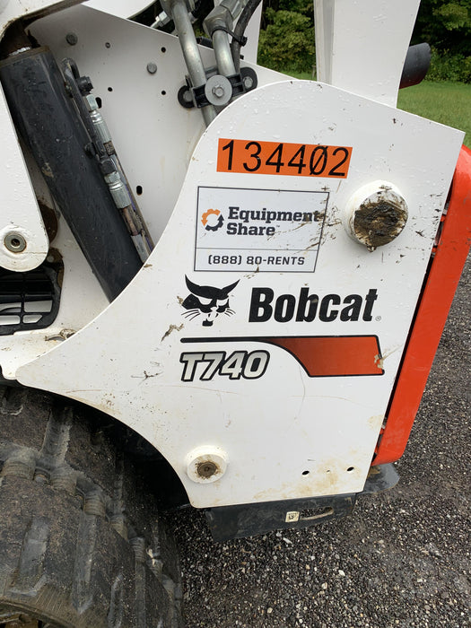 2021 BOBCAT T740