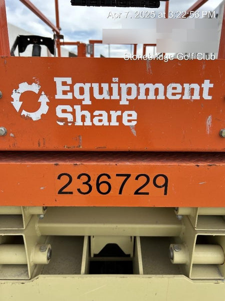 2022 JLG ES3246