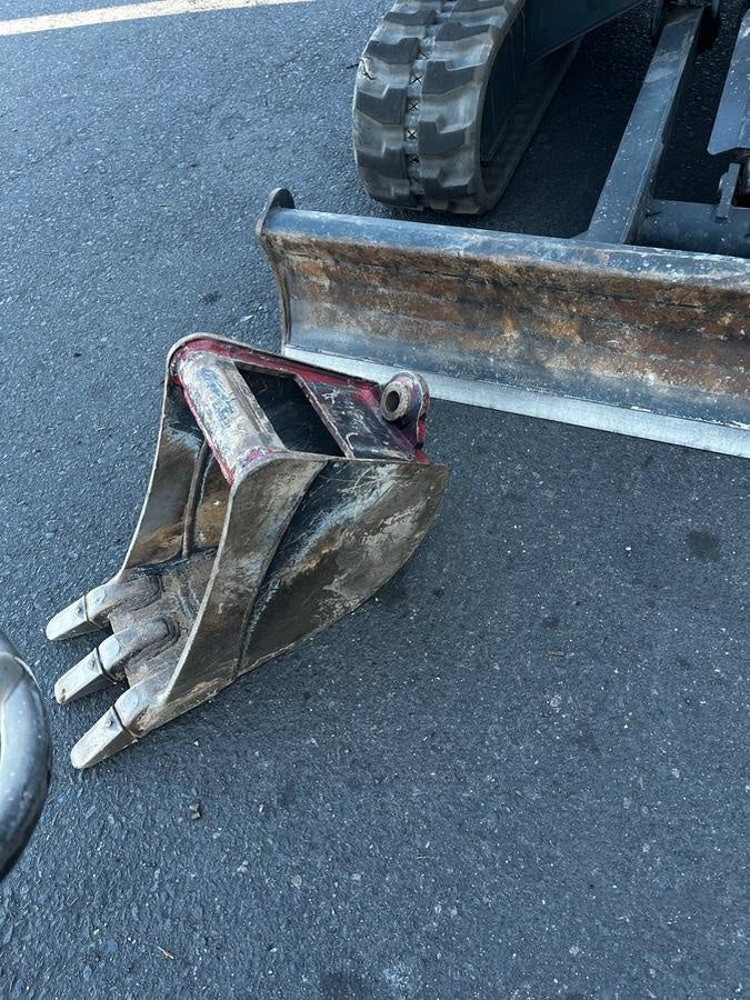 2023 SOLESBEE 12" Bucket - Solesbee