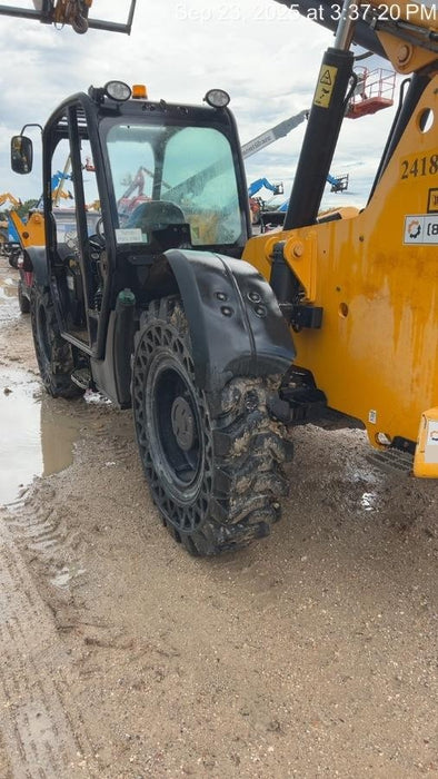 2019 JCB 510-56 JCB 510-56 74 HP w/Open ROPS, Beacon, Aux Hydraulics, Worklights, Solid Tires