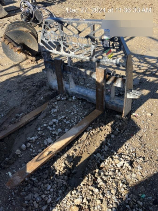 2022 PALADIN 48" Pallet Forks - Paladin