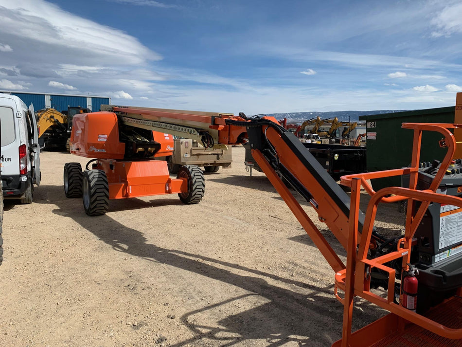 2023 JLG 660SJ