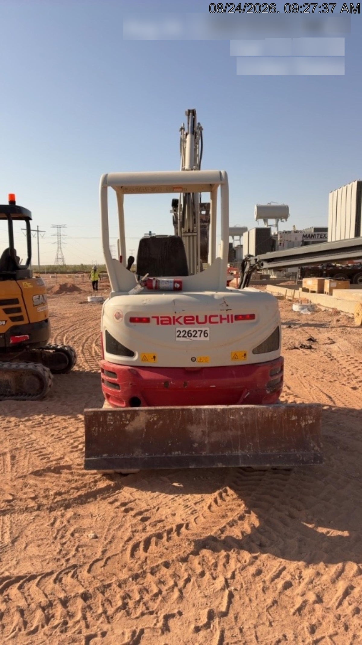 2022 TAKEUCHI TB235-2R