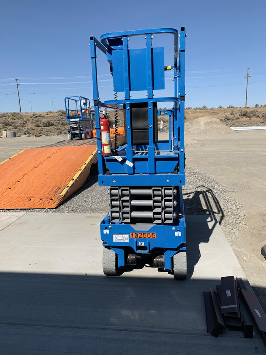 2020 Genie GS-1930 Solid Non Marking Tires, Beacon, Folding rails with half height swing gate, 800W Inverter