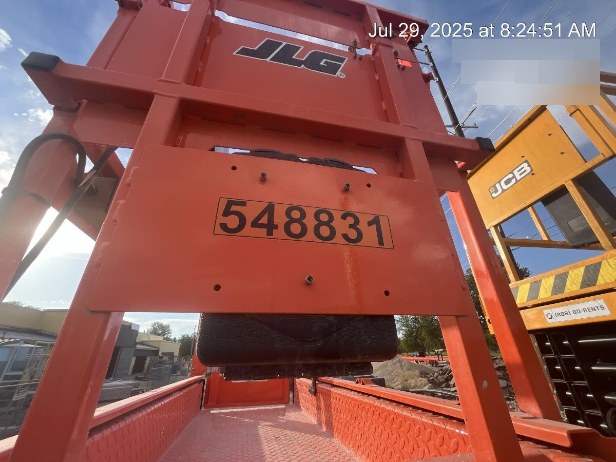 2025 JLG ES1932