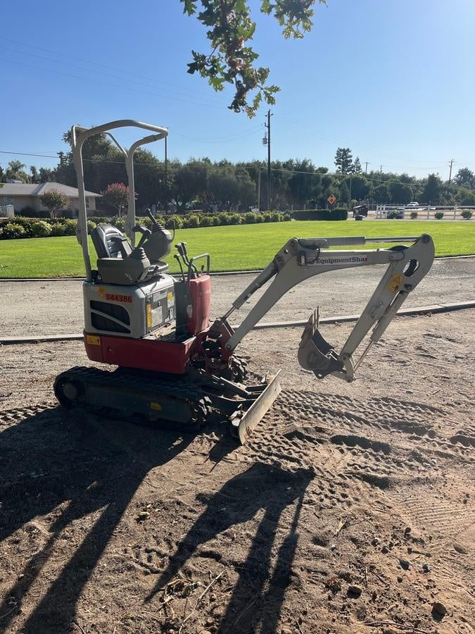 2023 TAKEUCHI TB210R