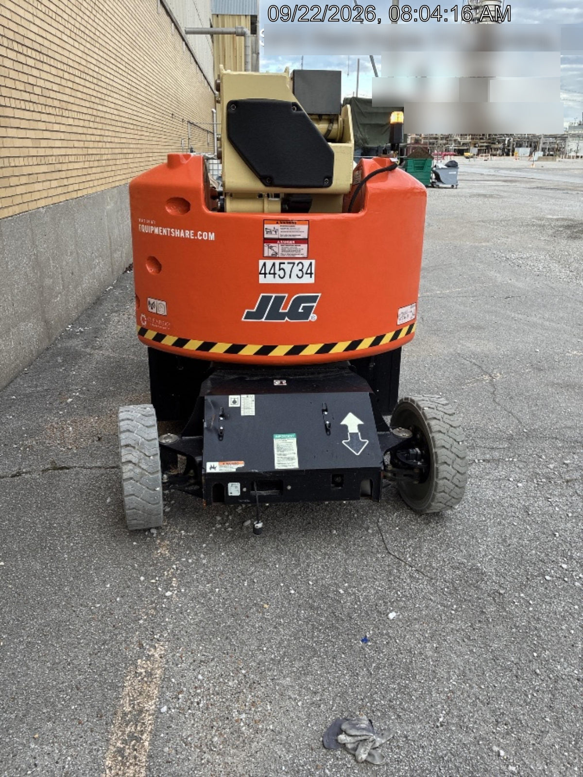 2024 JLG E400AJP Narrow
