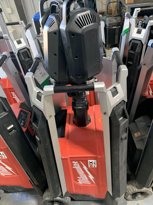 2021 MILWAUKEE MXF041-1XC