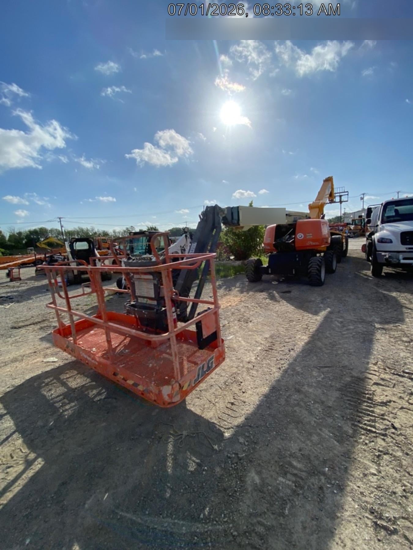 2023 JLG 660SJ