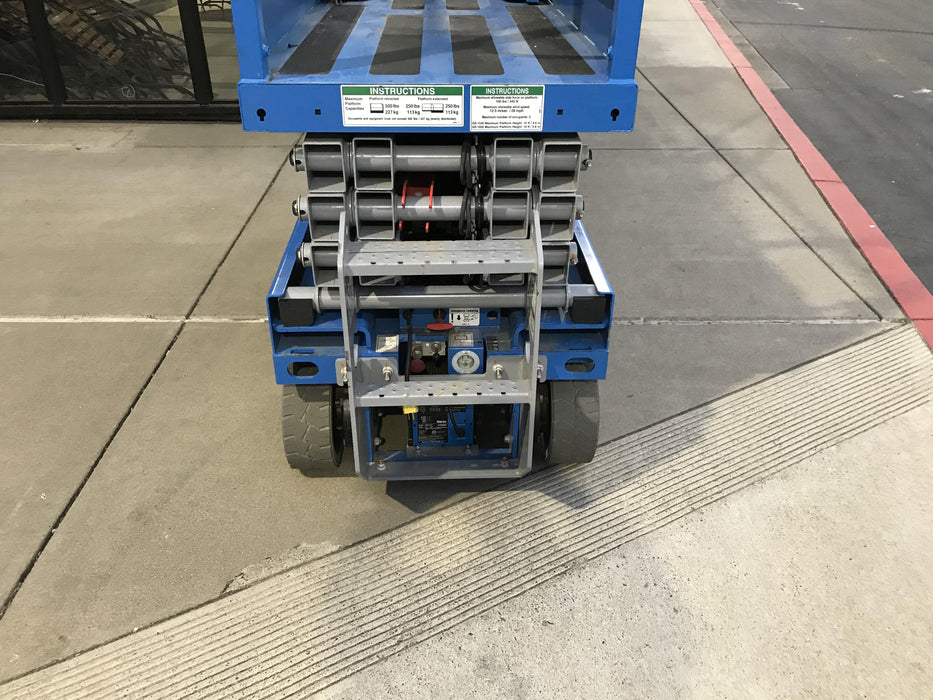 2020 Genie GS-1930 Fixed rails with chain entry gate - Pre A92.20, 800W Inverter