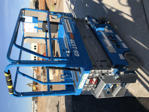 2019 Genie GS-1930 Fixed Rails with Chain Entry
