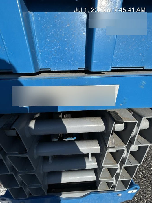 2020 Genie GS-3232 Standard, Folding half height swing gate, 800W Inverter