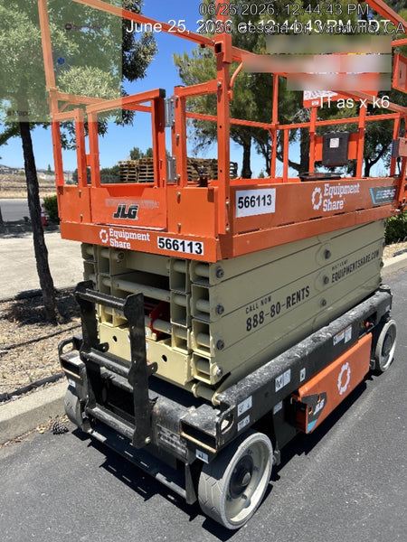 2025 JLG ES3246