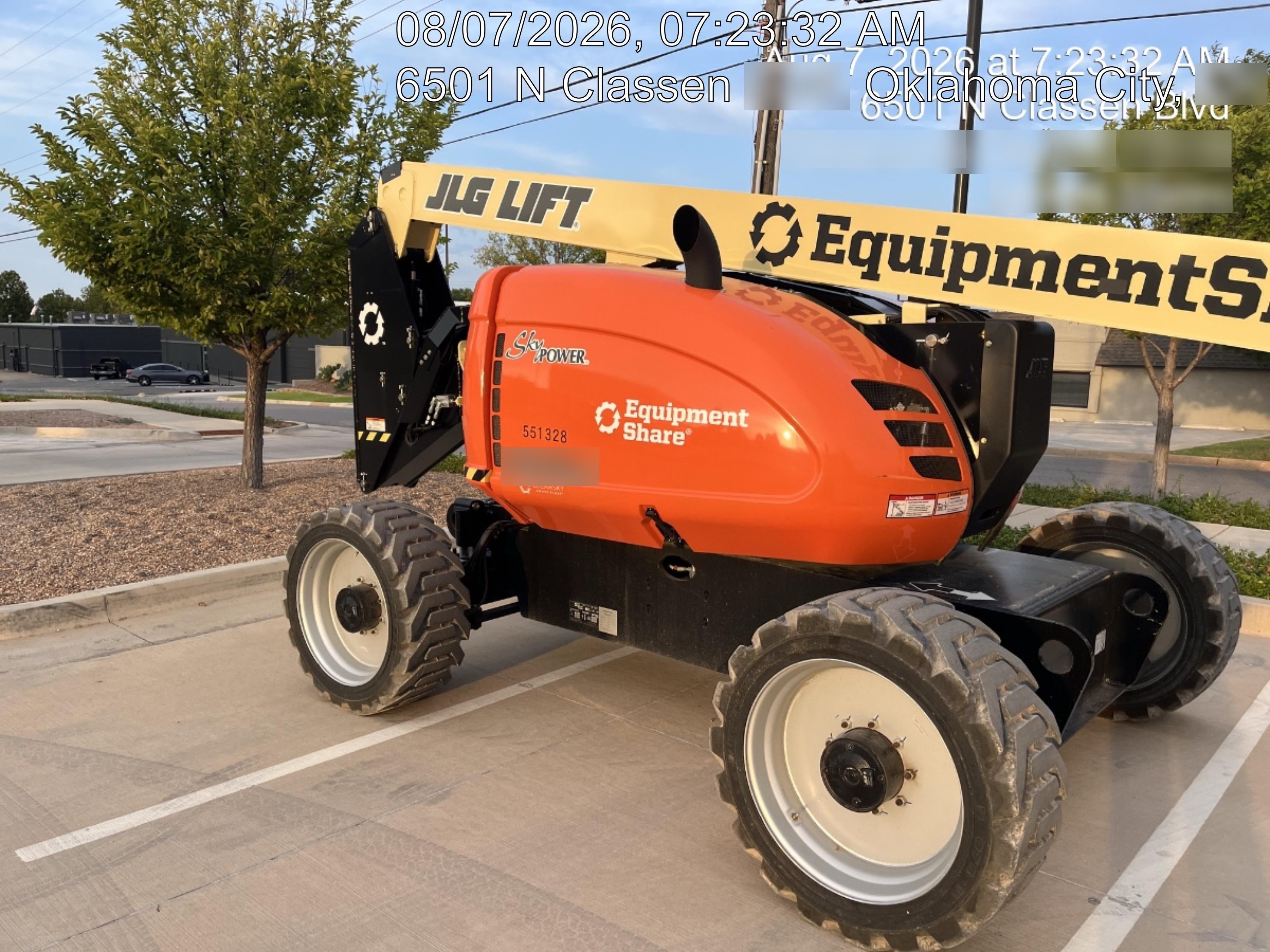 2025 JLG 600AJ