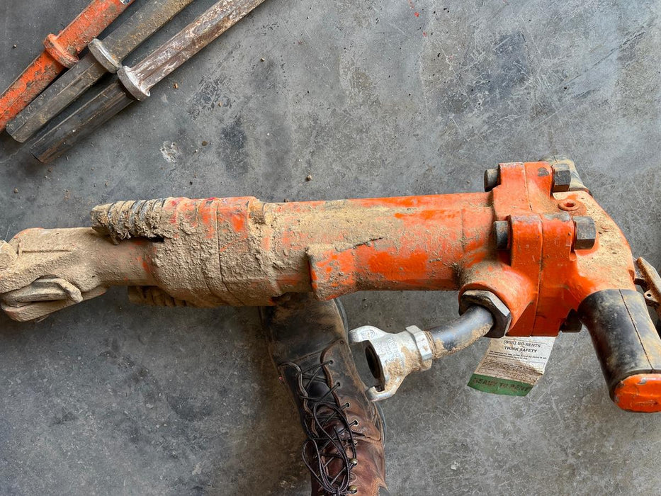 2023 MICHIGAN PNEUMATIC ES-TPB90-118-TRACKER