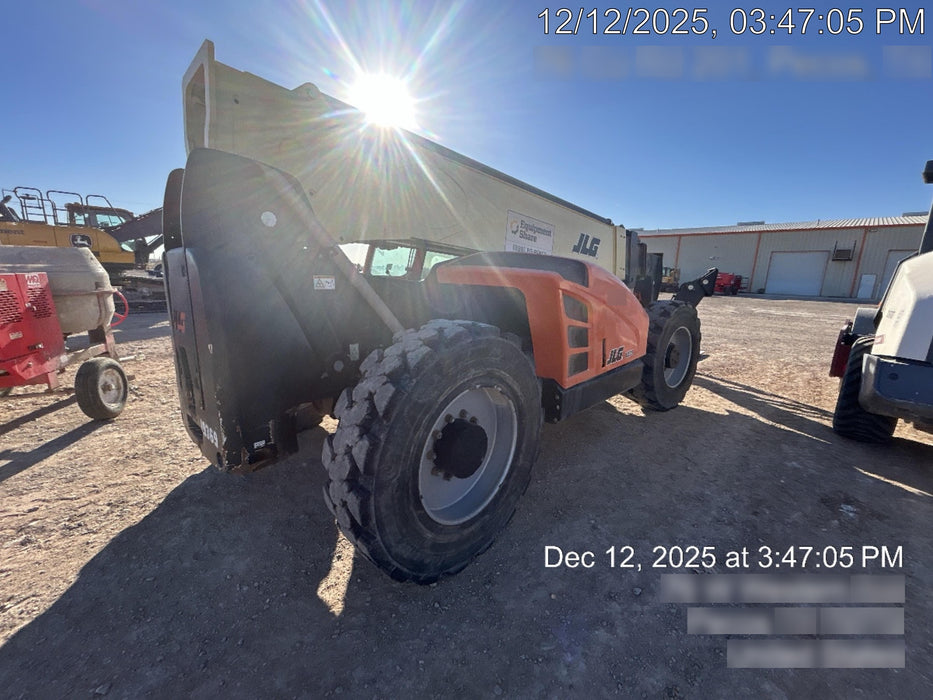 2019 JLG 1255 JLG 1255 T4F w/Full Cab, HVAC, Solid Tires, Work Lights/Beacon, 60" Carriage/Forks