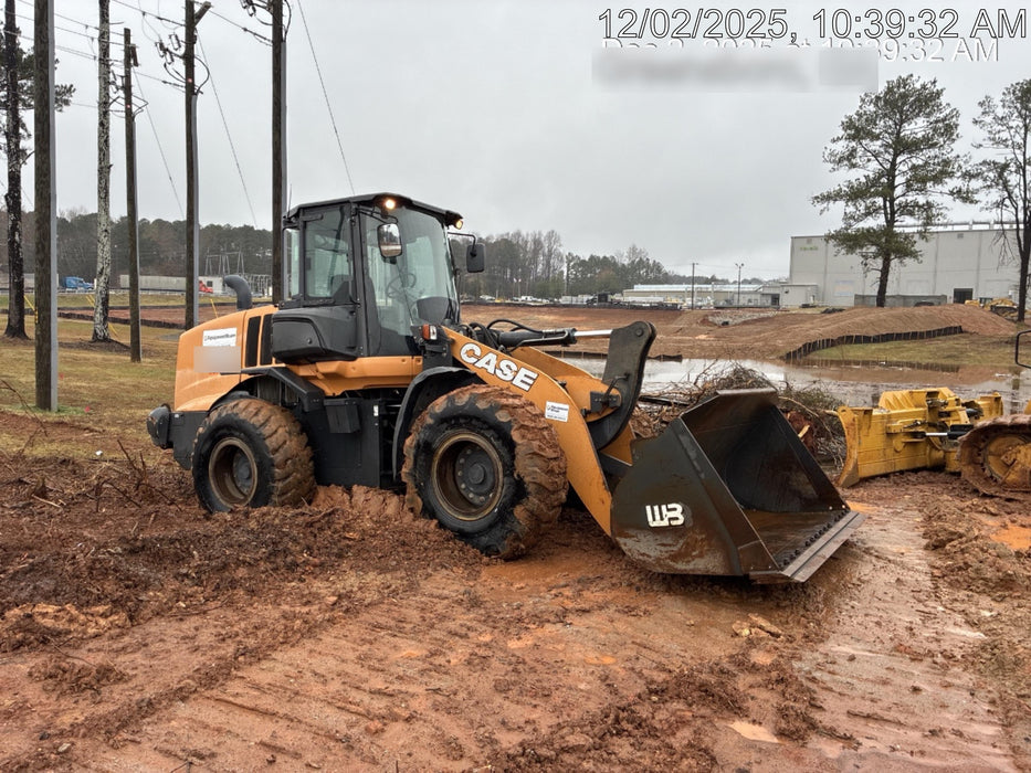 2018 Case 621G CLOSED CAB, 1 FUNCTION, JRB 416 STYLE HYD COUPLER