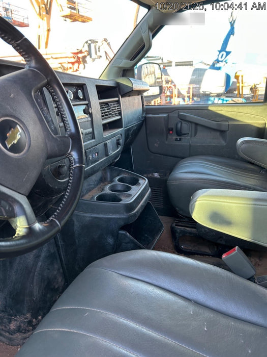 2023 CHEVROLET Express Van - Rental