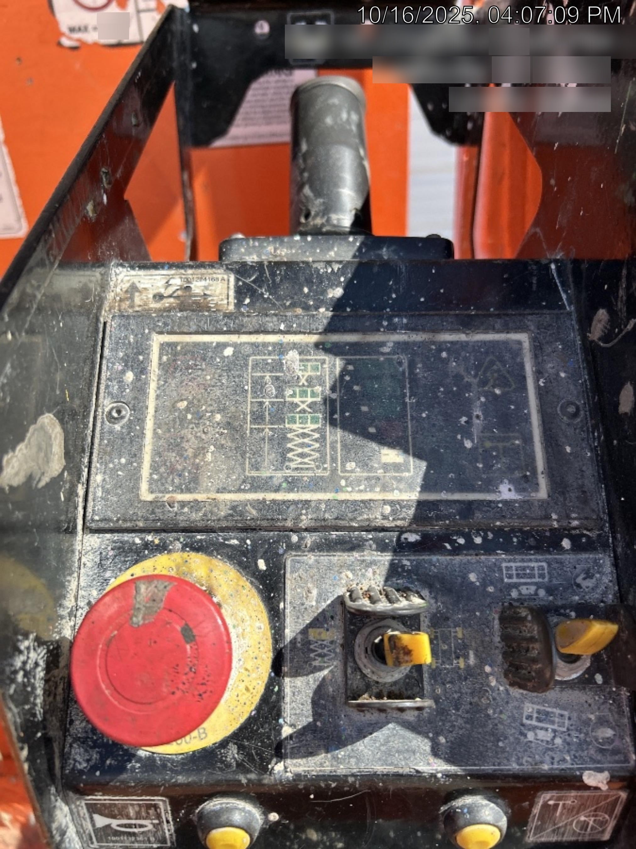 2022 JLG ES2632