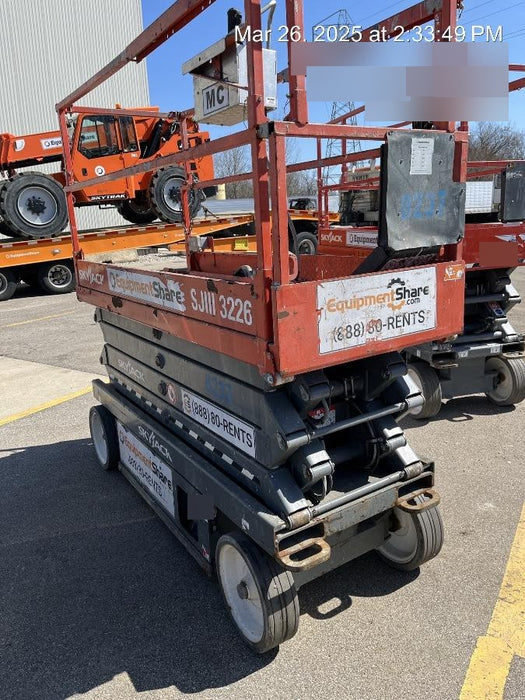 2018 Skyjack SJIII-3226 Skyjack SJIII3226 Scissor Lift w/Trojan Batteries