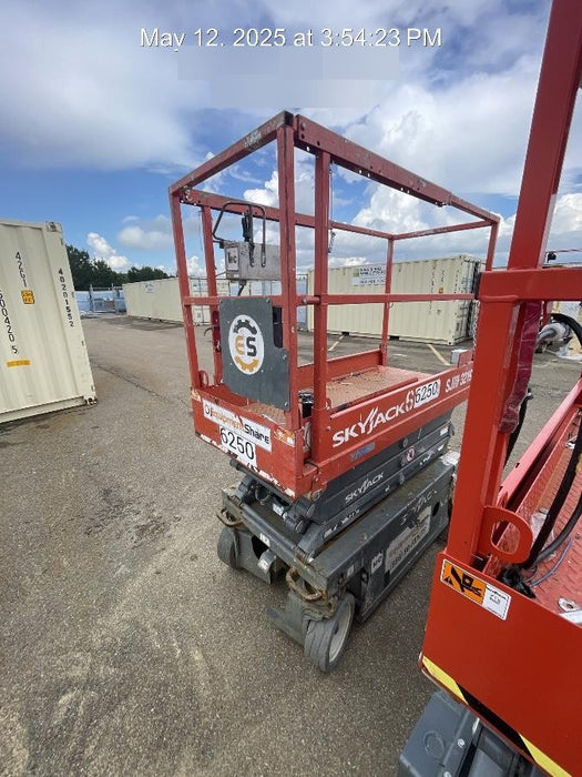 2017 Skyjack SJIII-3219 Skyjack SJ3219, Trojan Battery Set, Extended Warranty 5yr/5k hr