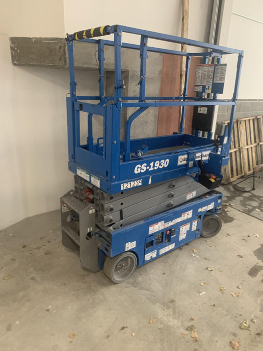 2020 Genie GS-1930 Solid Non Marking Tires, Beacon, Folding rails with half height swing gate, Telematics