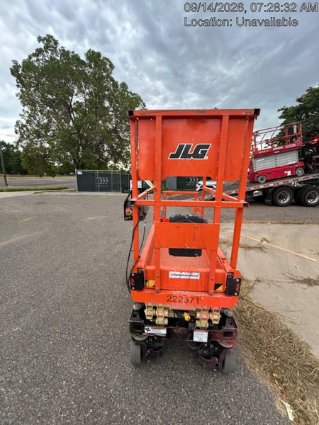 2022 JLG ES1330L