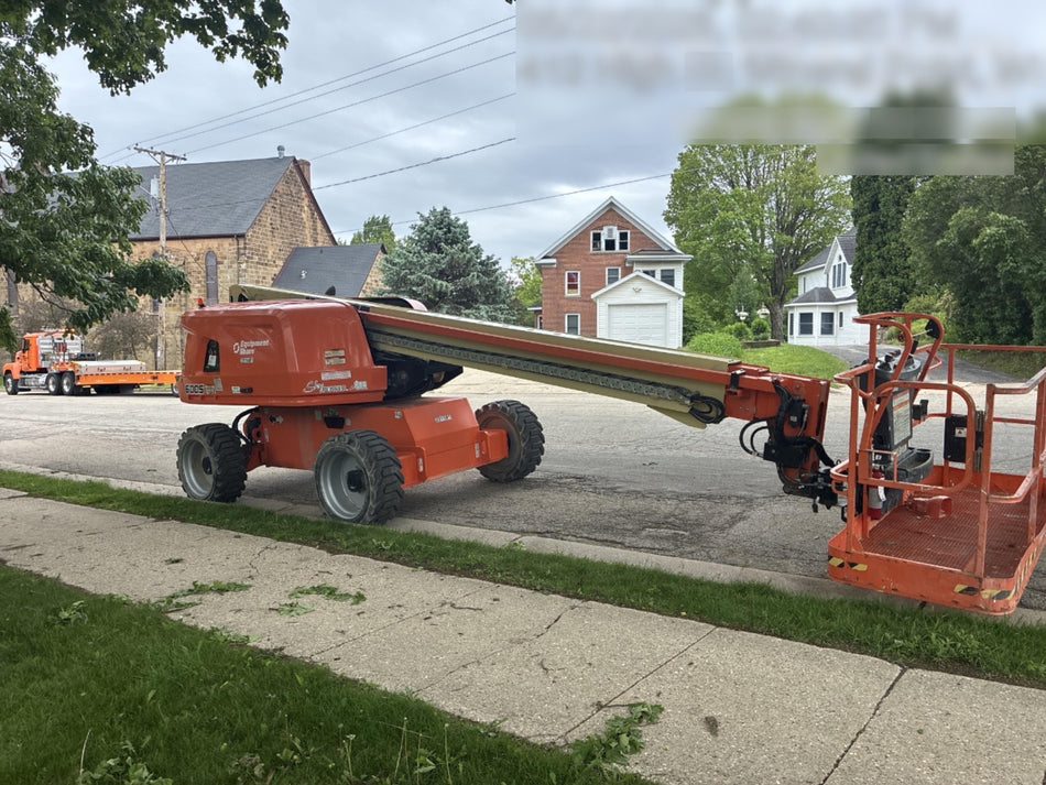 2022 JLG 600S