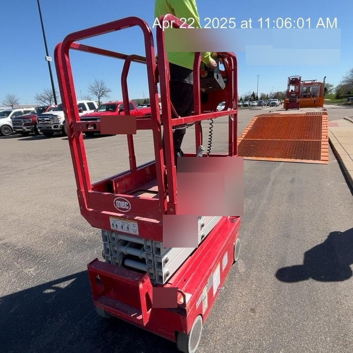 2019 MEC 1330SE MEC 1330SE w/ES Track Hardware, Full Extended 2 Year Warranty