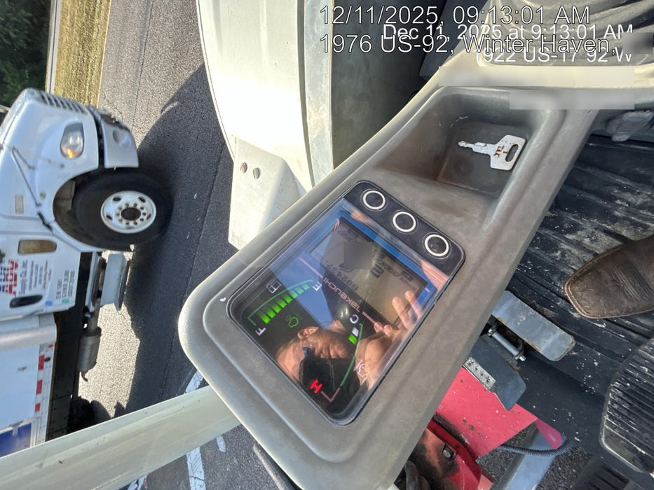 2020 TAKEUCHI TB235-2R