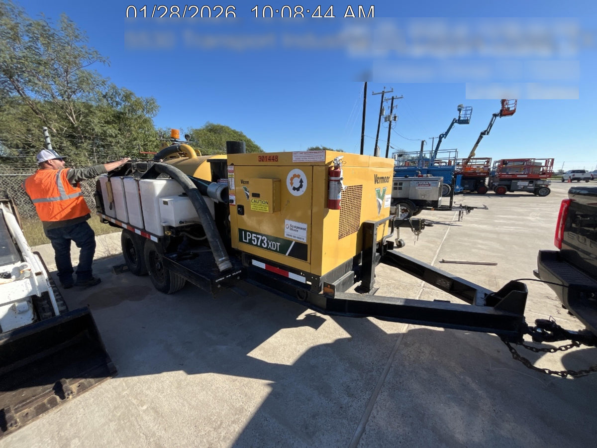 2023 Vac-Tron LP573XDT T4 Koehler Diesel Engine, 500 Gallon Debris Tank, x2 100 Gallon Water Tanks